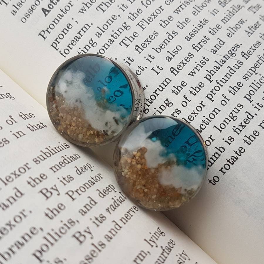 Ocean plugs sizes 10mm (00g) and above . FOR PAIR.